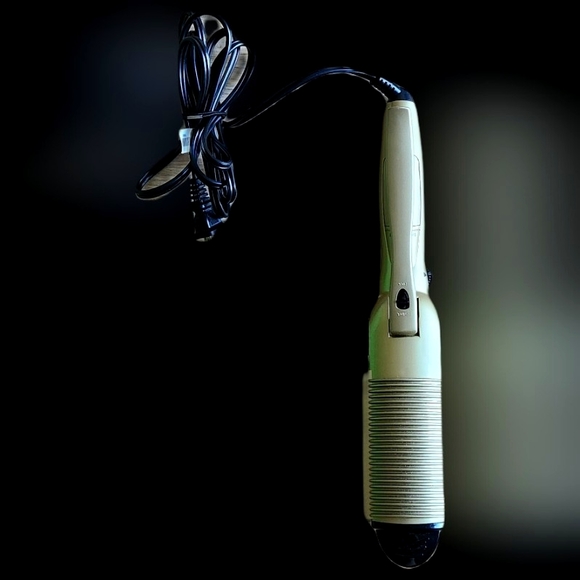 #B10 Conair Gold & Black Colored Hair Straightener - Picture 4 of 14